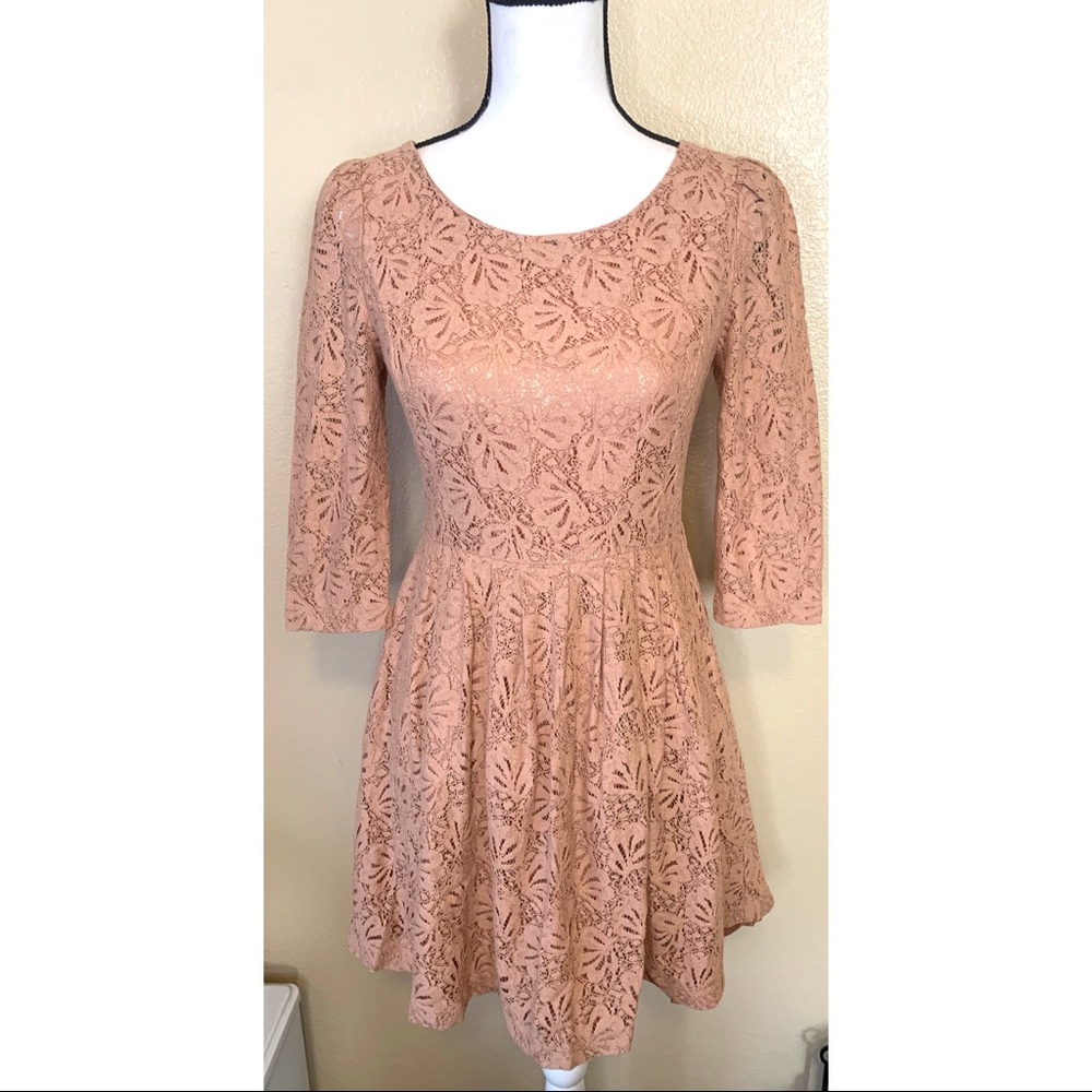 Forever 21 light pink lace midi dress small S